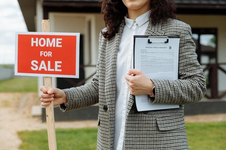  Comprehensive Guide to Selling Your Home